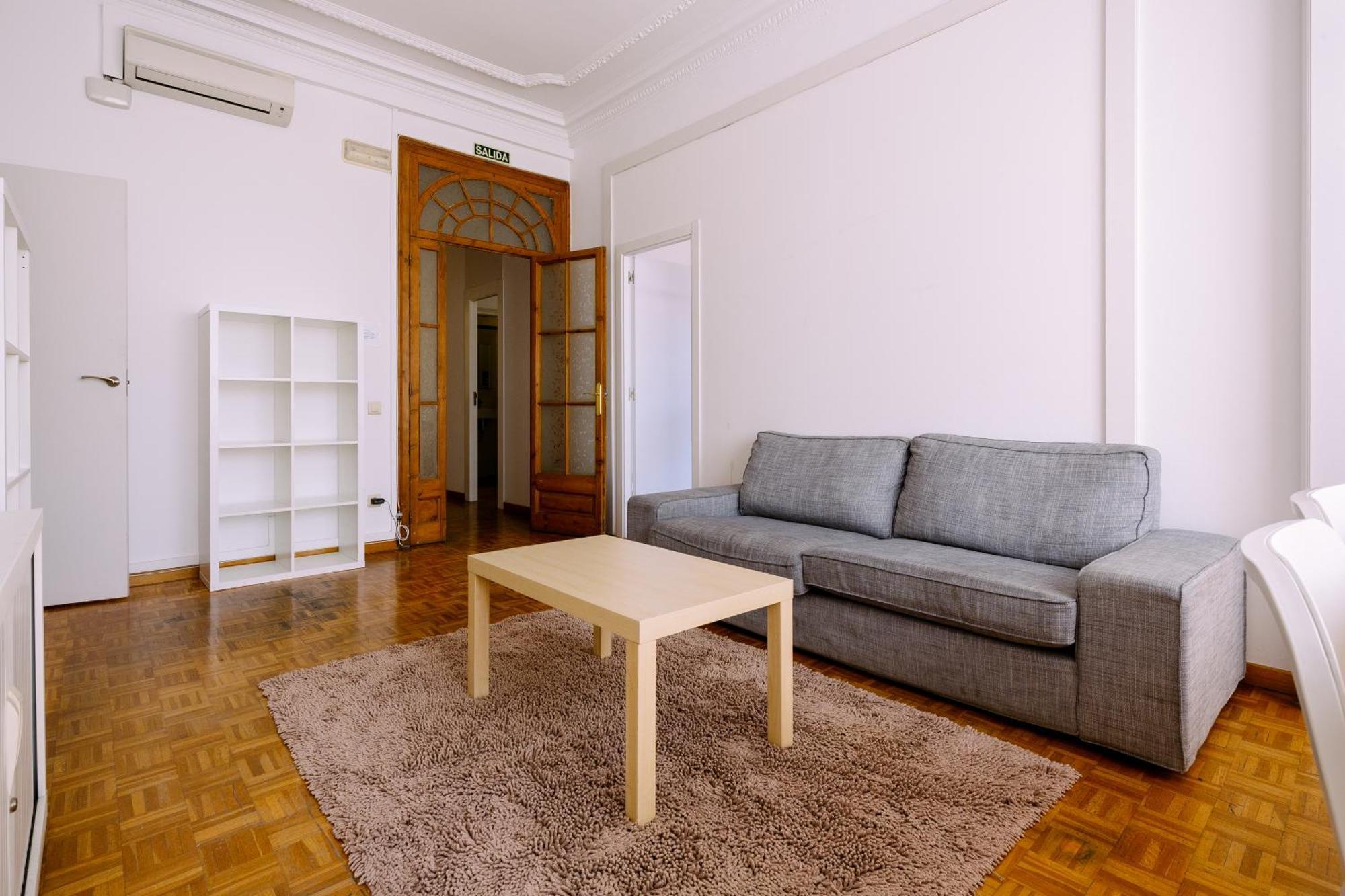 Balmes Private Rooms บาร์เซโลนา ภายนอก รูปภาพ
