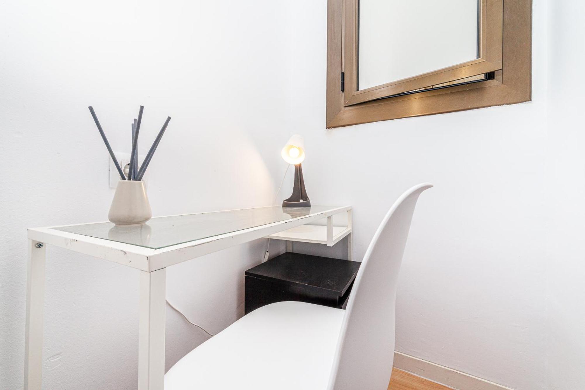 Balmes Private Rooms บาร์เซโลนา ภายนอก รูปภาพ
